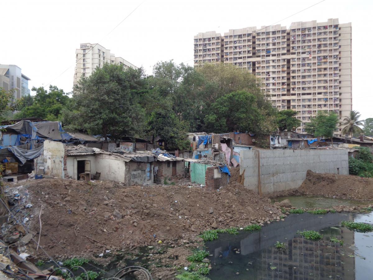 Removal of low-incoming establishments at Saki Naka Creek Bridge