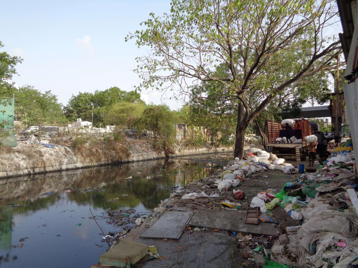 Plastic from scrap shops end up in the river